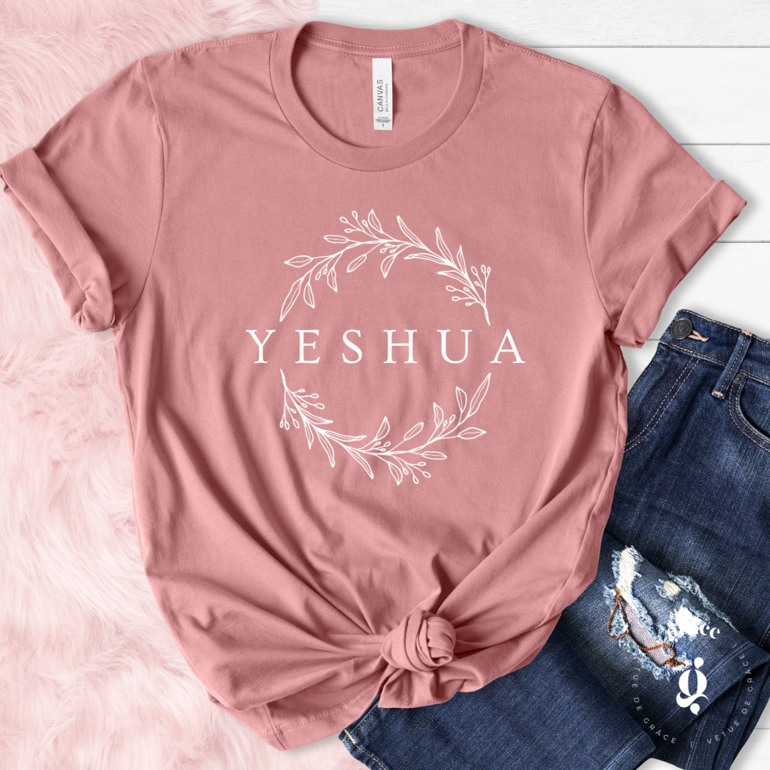Camiseta YESHUA para mujer.